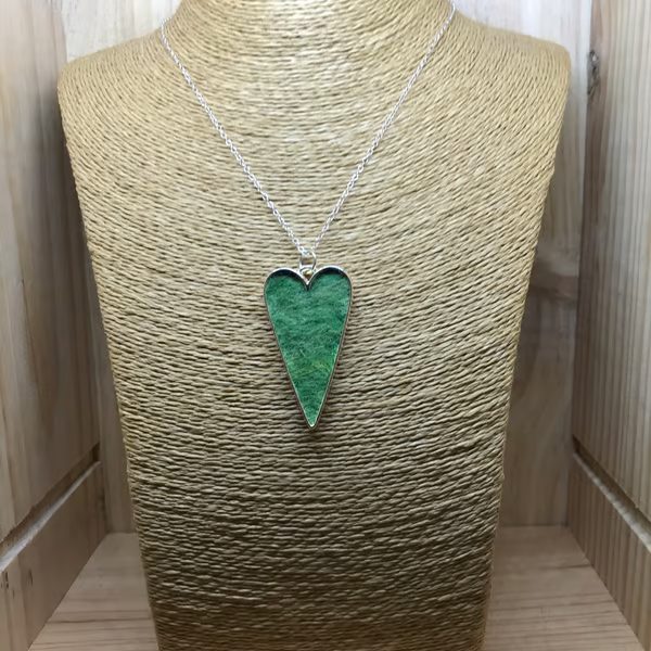 Felt Heart Necklace (291)