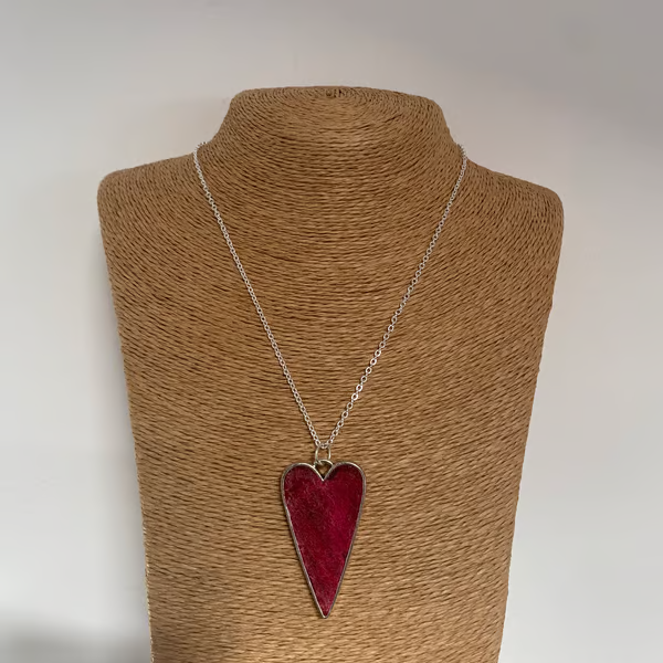 Felt Heart Necklace (733)