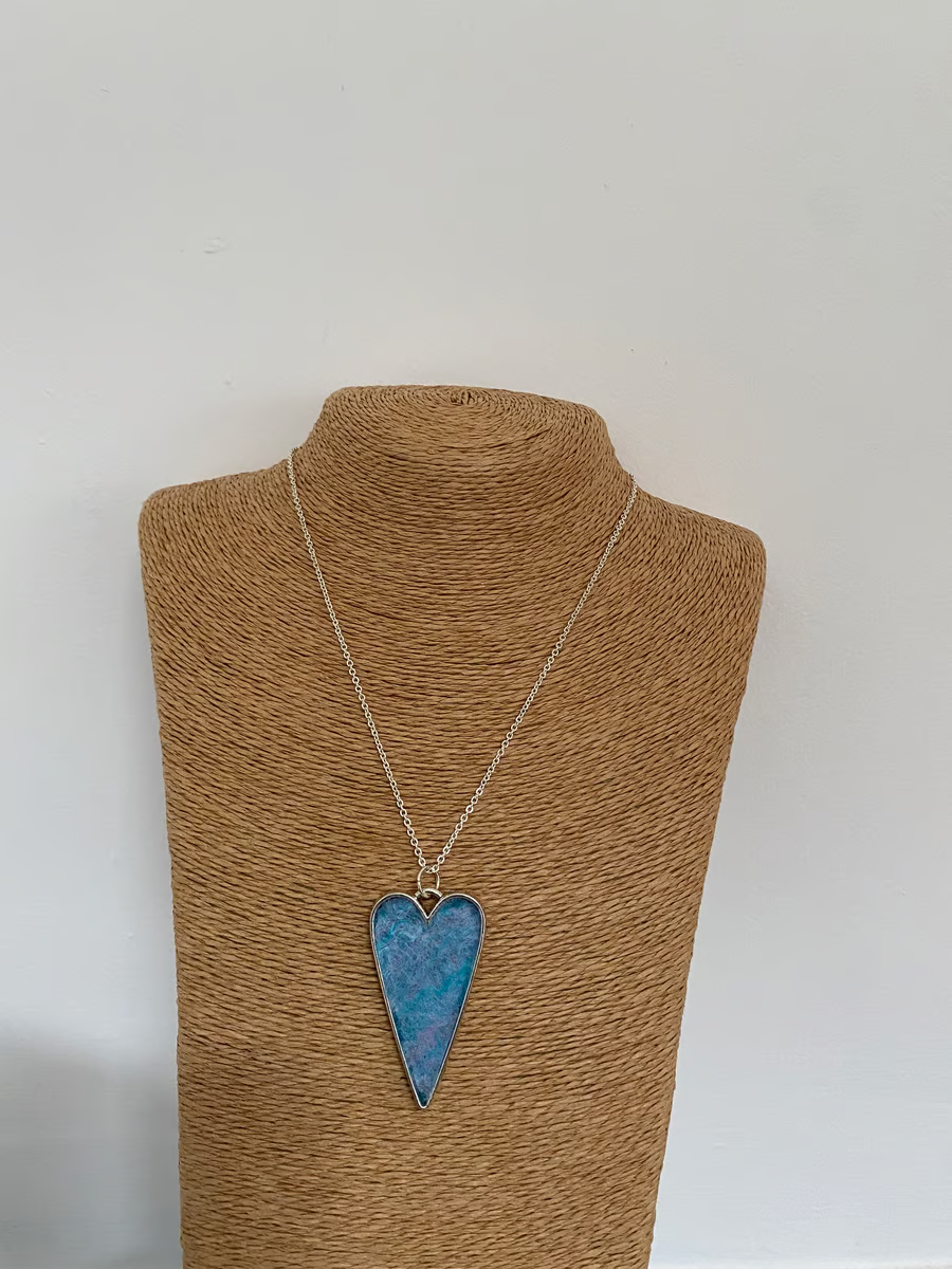 Felt Heart Necklace (719)