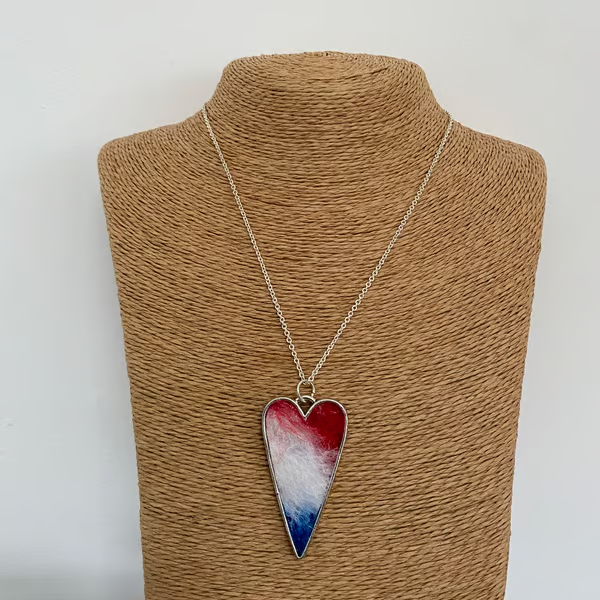 Felt Heart Necklace (720)